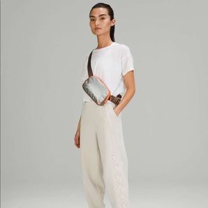 COPY - NWT Lululemon Everywhere Belt Bag in Silver Metallic/Soft Sand/Highlight…